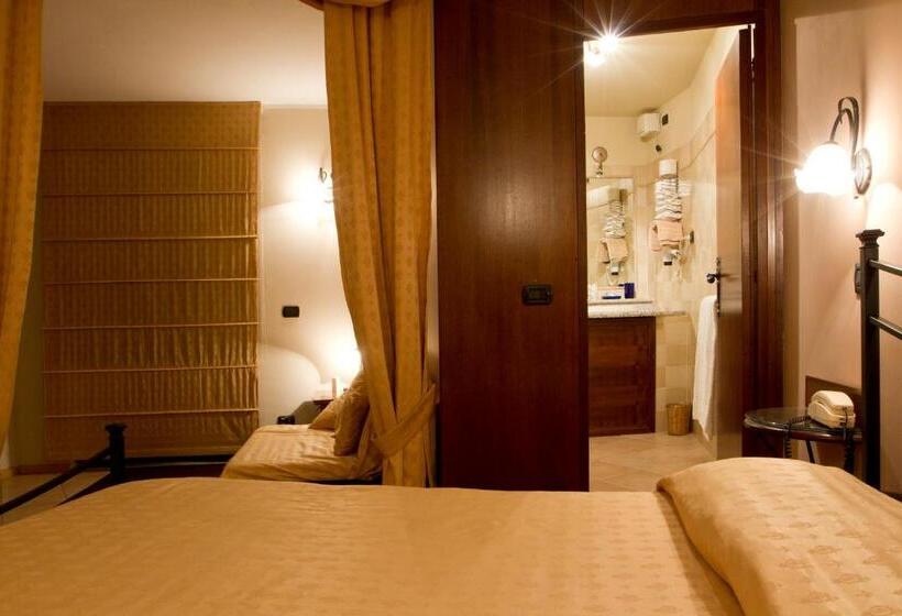 جناح جونيور, Rainero