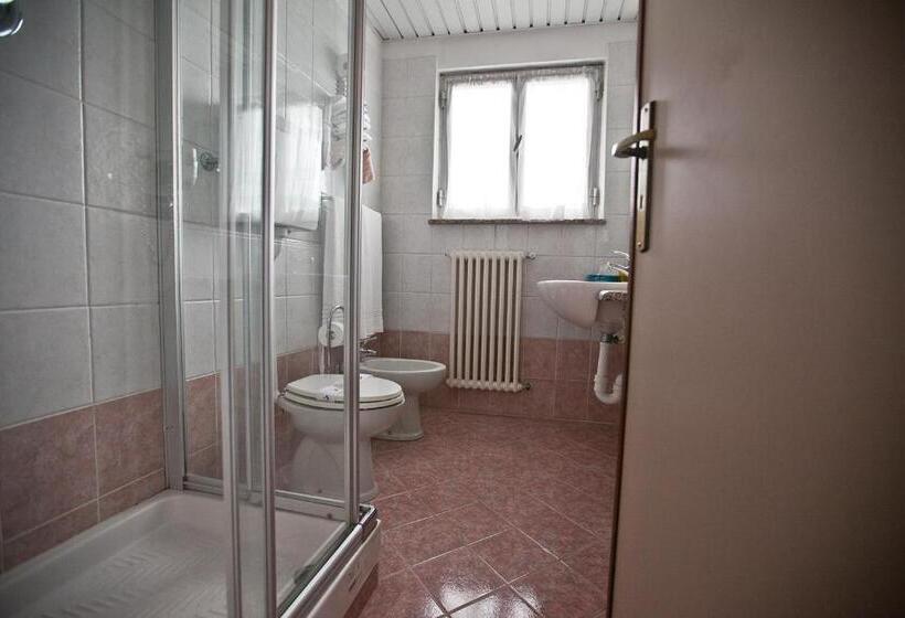 غرفة سوبيريور مزوَّدة بتراس, Rainero