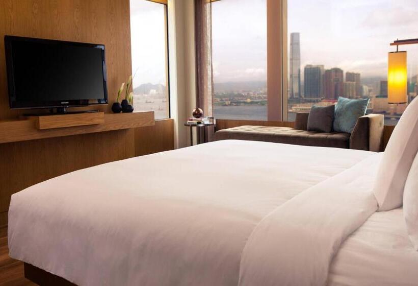 Superior suite with view, Renaissance Hong Kong Harbour View