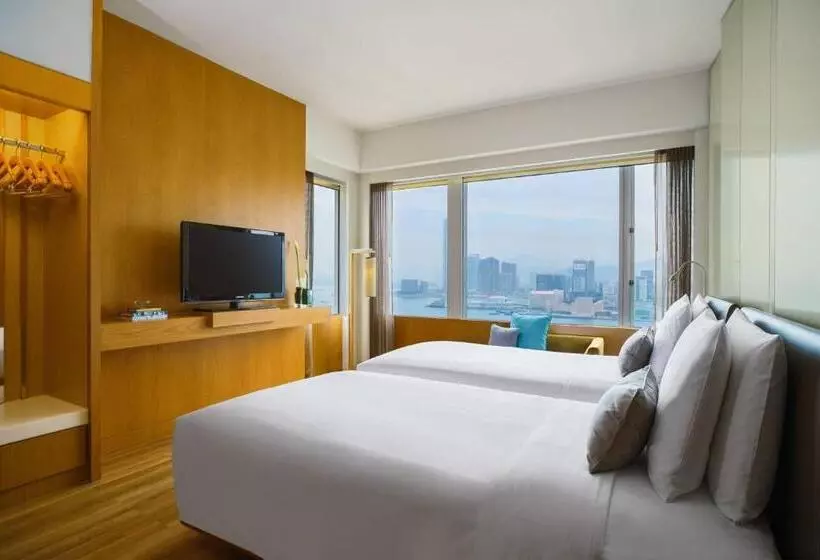 سوییت اجرایی, Renaissance Hong Kong Harbour View