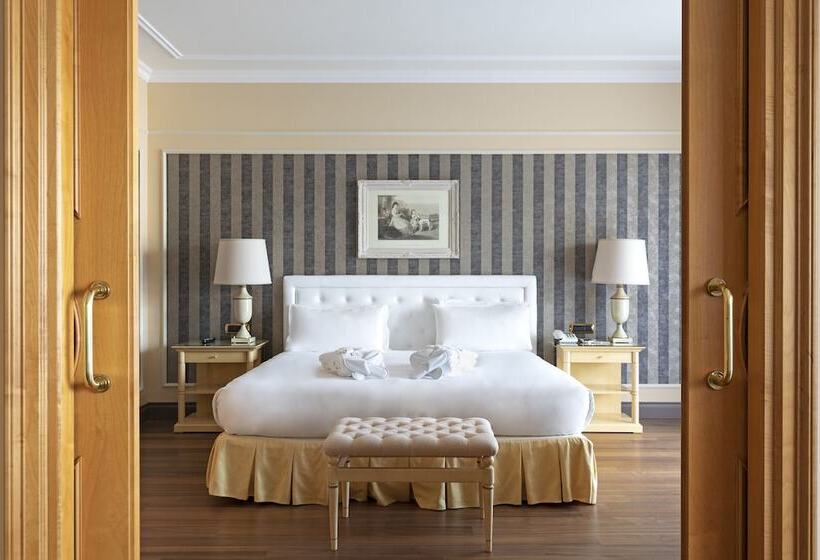 سوییت, Royal Hotel Carlton