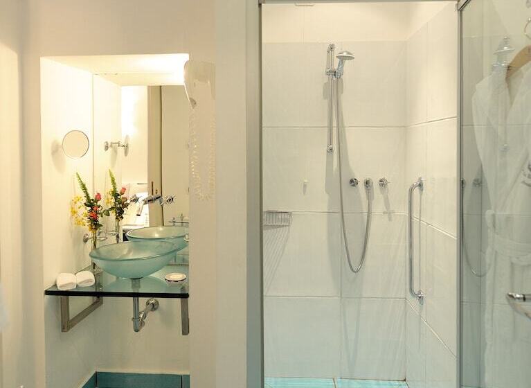 Номер Стандарт Боковой Вид на Море, Santa Caterina