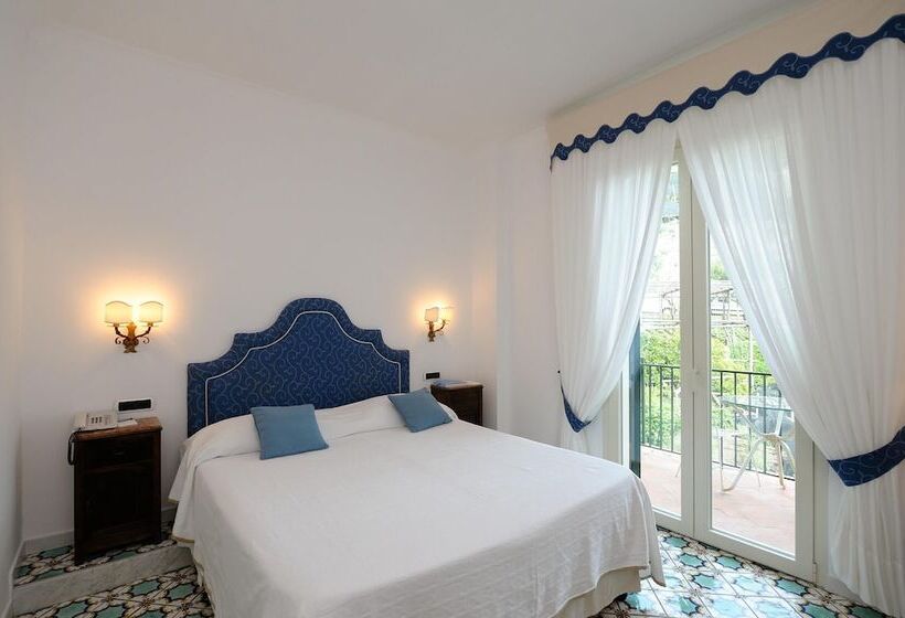 Номер Стандарт Боковой Вид на Море, Santa Caterina