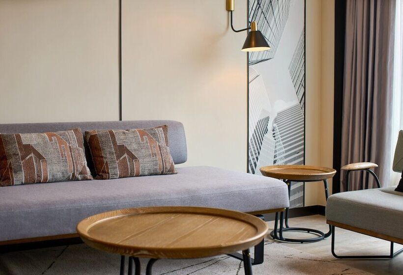 سوییت, Sheraton Hong Kong Hotel & Towers