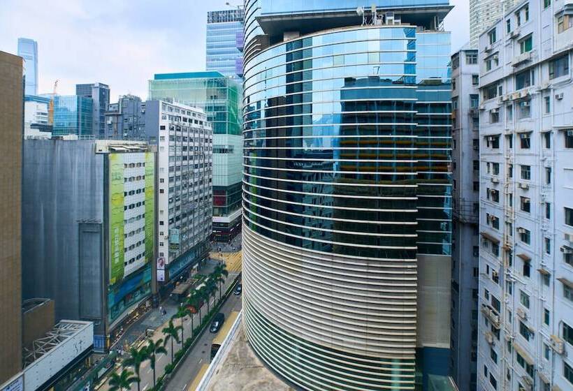 سوئیت کلاب, Sheraton Hong Kong Hotel & Towers