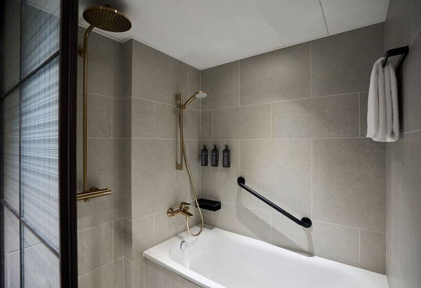 اتاق استاندارد با چشمانداز, Sheraton Hong Kong Hotel & Towers