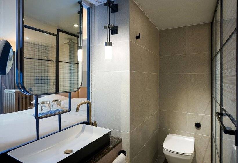 اتاق استاندارد با چشمانداز, Sheraton Hong Kong Hotel & Towers