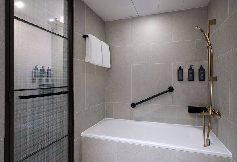 سوییت, Sheraton Hong Kong Hotel & Towers