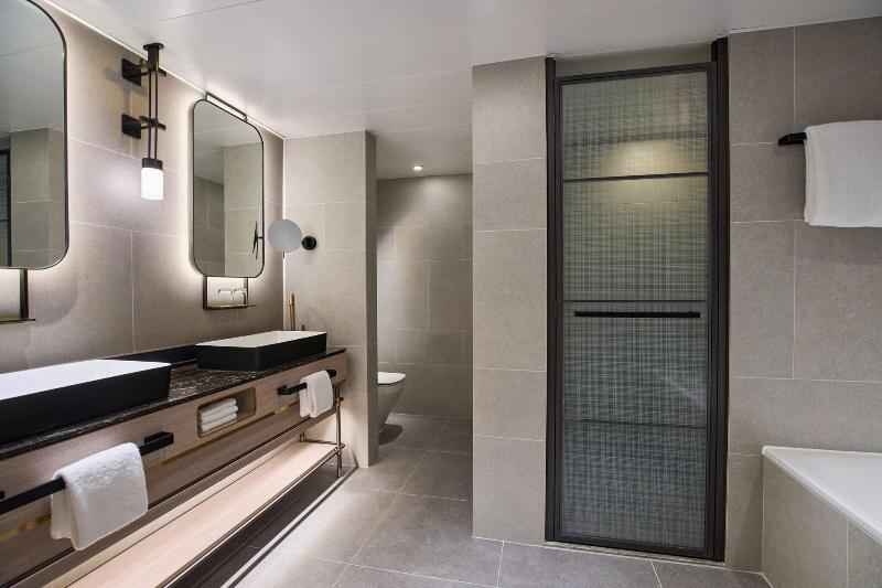 سوییت, Sheraton Hong Kong Hotel & Towers