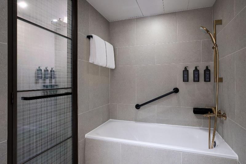 سوییت, Sheraton Hong Kong Hotel & Towers