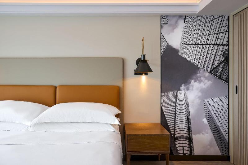 سوئیت کلاب, Sheraton Hong Kong Hotel & Towers