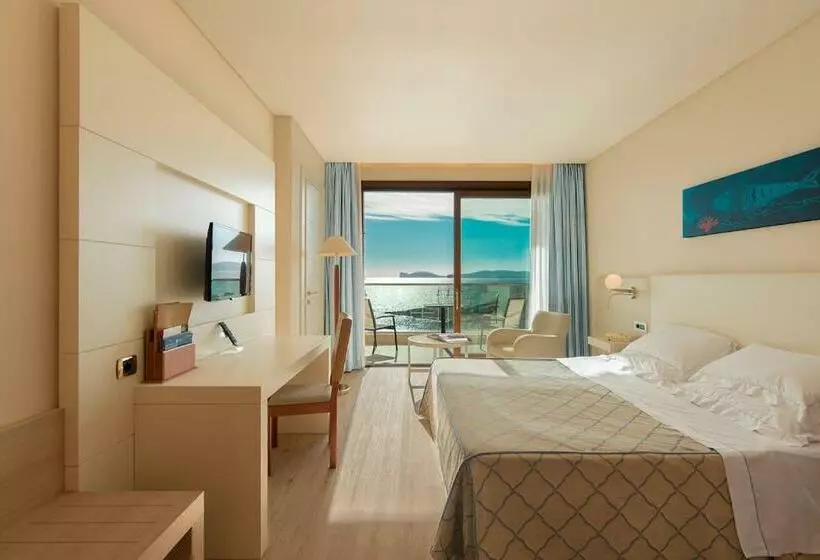 اتاق استاندارد با بالکن و چشم‌انداز دریا, Smy Carlos V Wellness & Spa Alghero