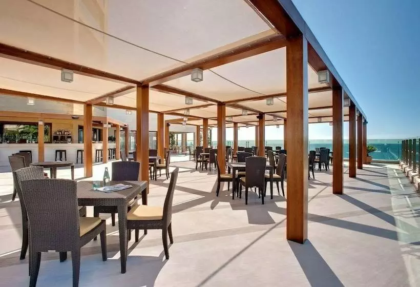 اتاق استاندارد با بالکن و چشم‌انداز دریا, Smy Carlos V Wellness & Spa Alghero