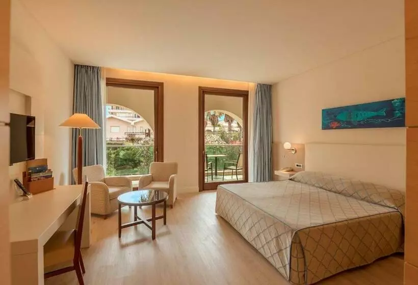 اتاق سوپریور با چشمانداز باغ, Smy Carlos V Wellness & Spa Alghero