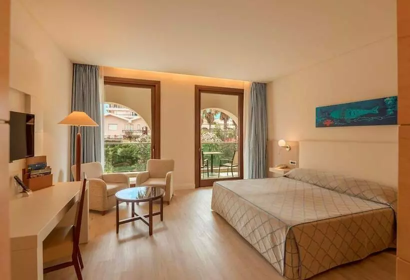 اتاق سوپریور با چشمانداز باغ, Smy Carlos V Wellness & Spa Alghero