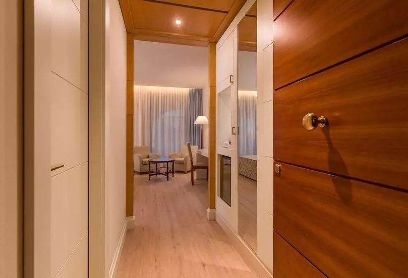 اتاق سوپریور با چشمانداز باغ, Smy Carlos V Wellness & Spa Alghero