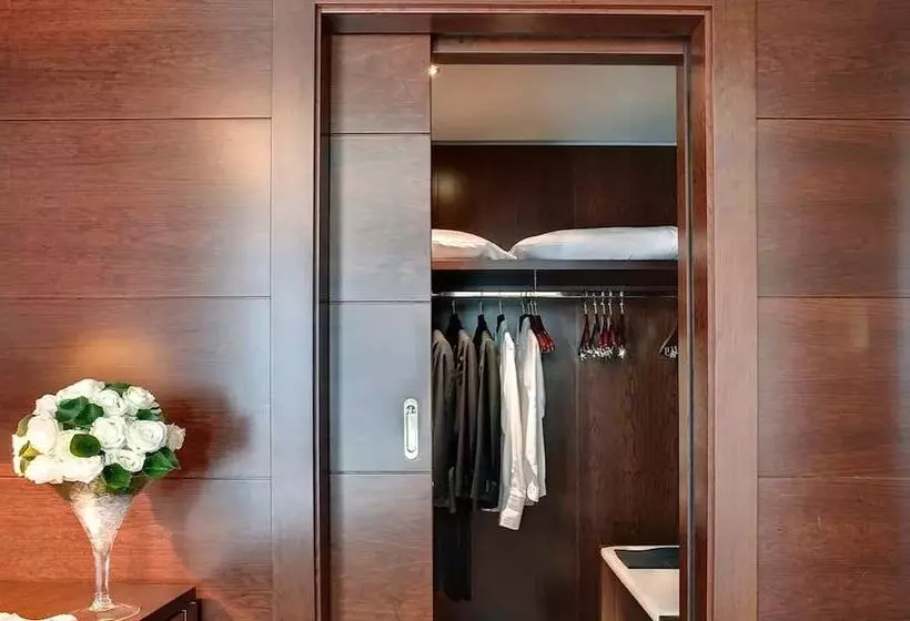 سوییت با چشمانداز دریا, Smy Carlos V Wellness & Spa Alghero