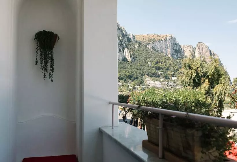 اتاق استاندارد, Il Capri Hotel