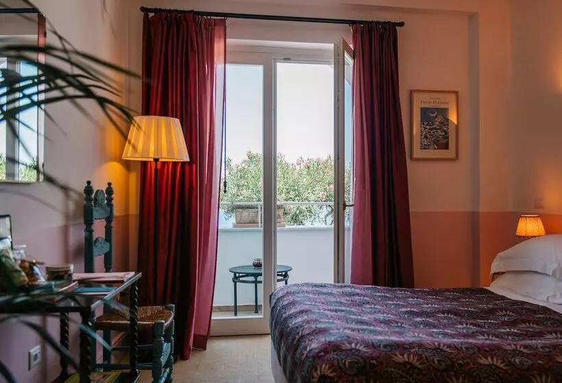اتاق استاندارد, Il Capri Hotel