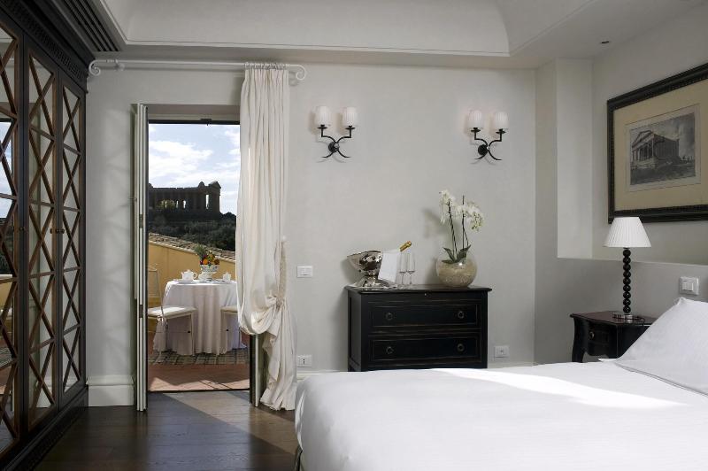 סוויטה נשיאותית, Villa Athena Resort