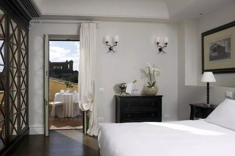 プレジデントスイートルーム, Villa Athena Resort