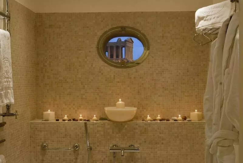 プレジデントスイートルーム, Villa Athena Resort