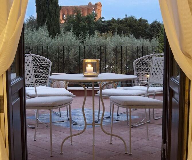 اتاق لوکس, Villa Athena Resort