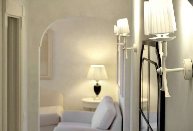 سوییت, Villa Athena Resort