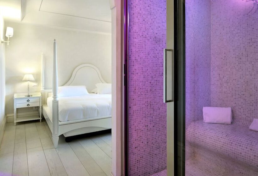 סוויטה, Villa Athena Resort