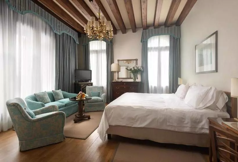 デラックスルーム, Villa Cipriani