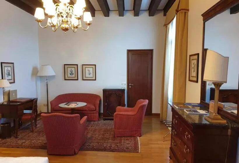 庭の見えるジュニアスイート, Villa Cipriani