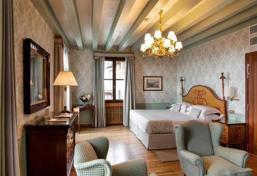 庭の見えるジュニアスイート, Villa Cipriani