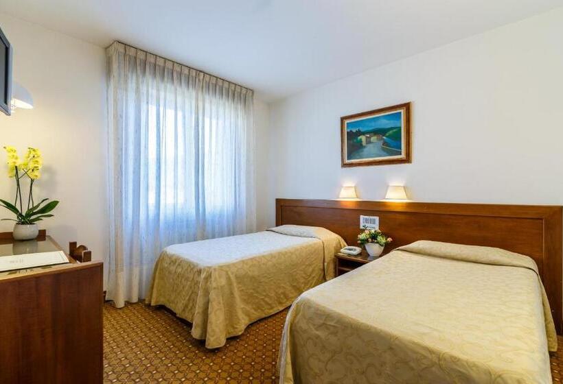 Номер Стандарт, Villa Delle Rose