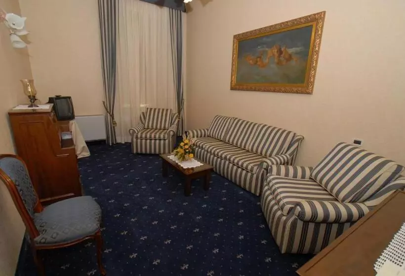 スイート, Villa Delle Rose