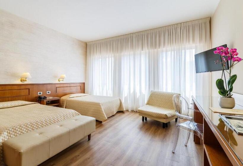 חדר סופריור לשלושה, Villa Delle Rose