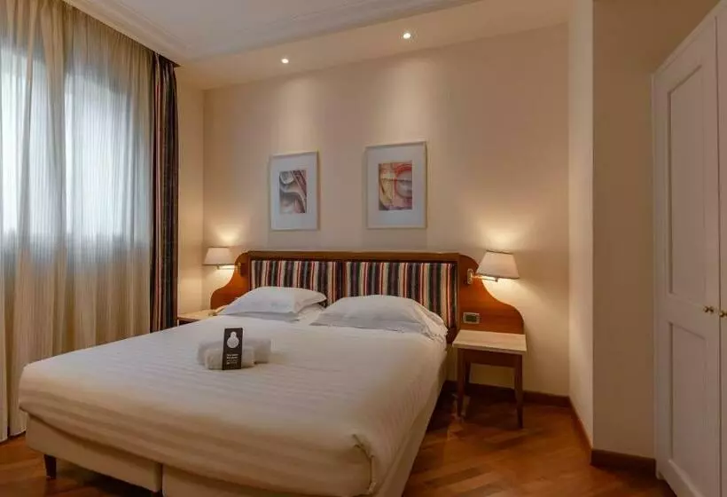 سوییت جونیور, B&b Hotel Firenze Laurus Al Duomo