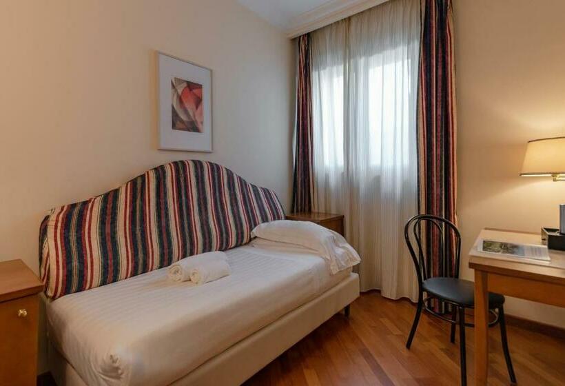 سوییت جونیور, B&b Hotel Firenze Laurus Al Duomo