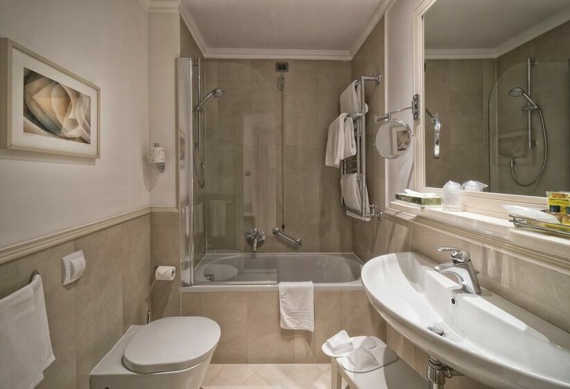 سوییت جونیور, B&b Hotel Firenze Laurus Al Duomo