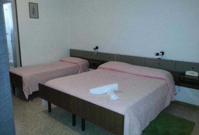 Üç Kişilik Standart Oda, Gfh   Hotel Spiaggia D Oro