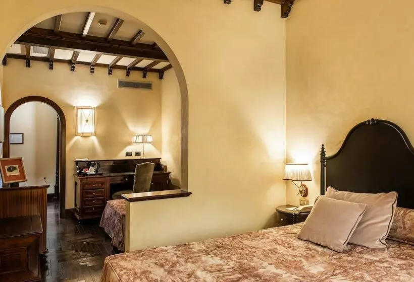 اتاق کلاسیک سه تخته, Grand Hotel Baglioni