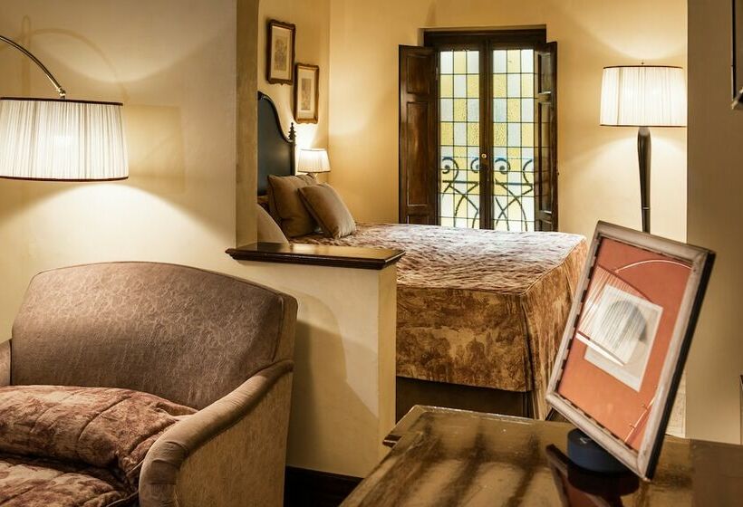 اتاق کلاسیک سه تخته, Grand Hotel Baglioni