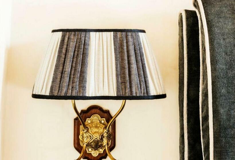 اتاق لوکس خانوادگی, Grand Hotel Baglioni