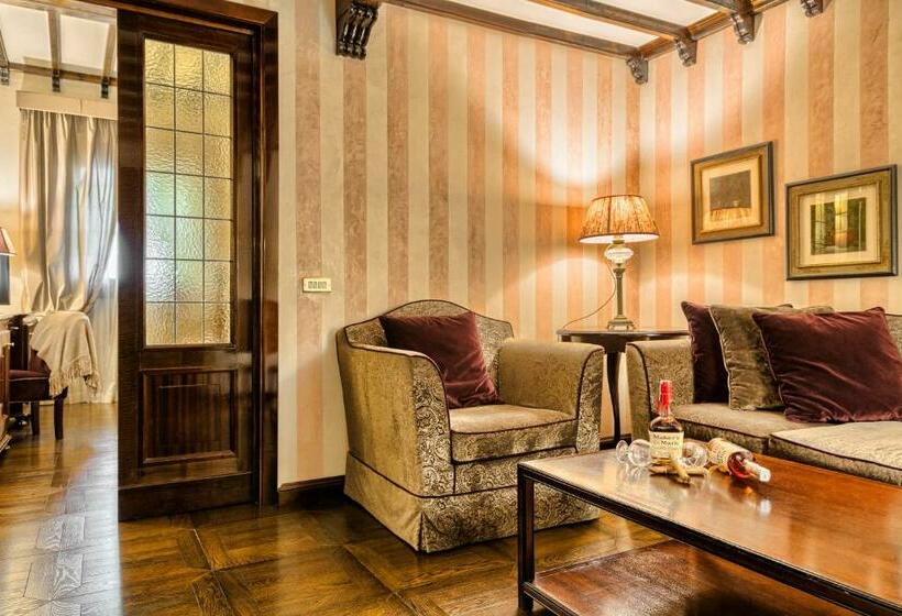 سوییت جونیور, Grand Hotel Baglioni
