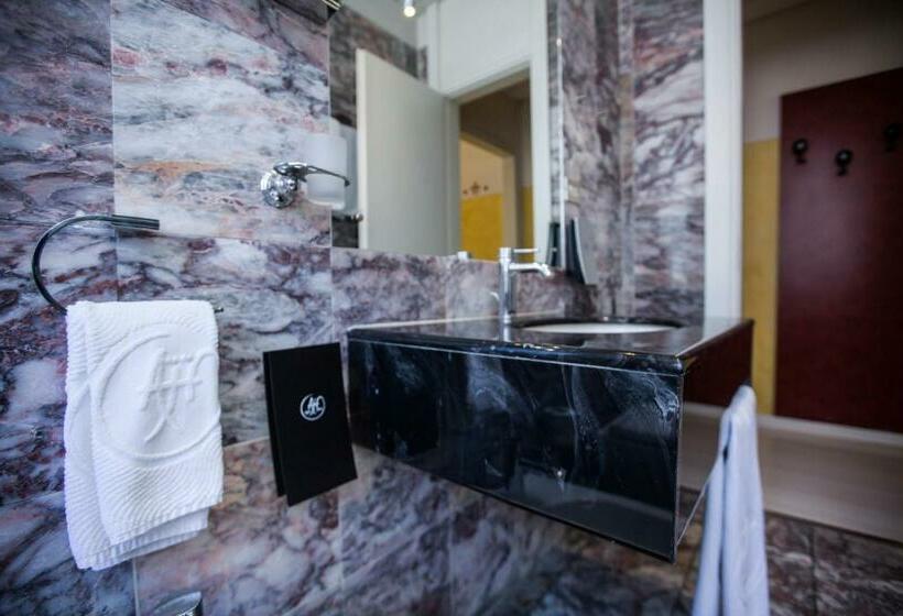 اتاق استاندارد سه نفره, Agape Hotel Aa Hotels