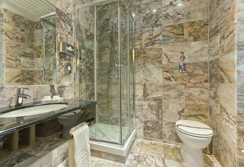 سوییت جونیور, Agape Hotel Aa Hotels