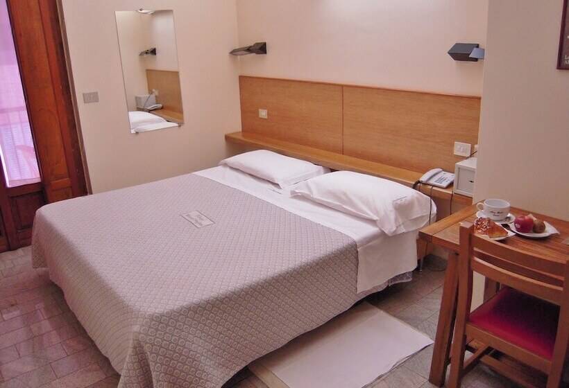 スタンダードシングルルーム, Albergo Bianchi Stazione