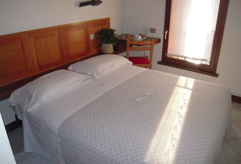 スタンダードシングルルーム, Albergo Bianchi Stazione