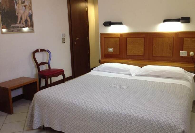 スタンダードルーム, Albergo Bianchi Stazione