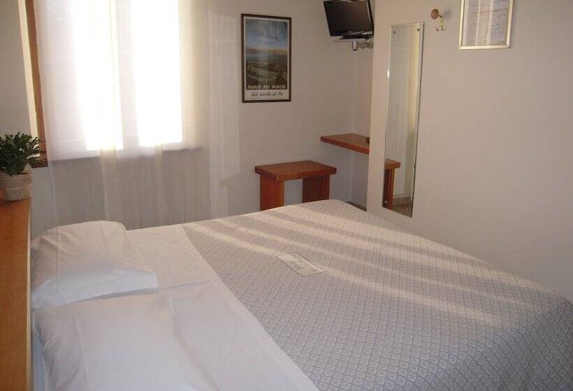 スタンダードルーム, Albergo Bianchi Stazione