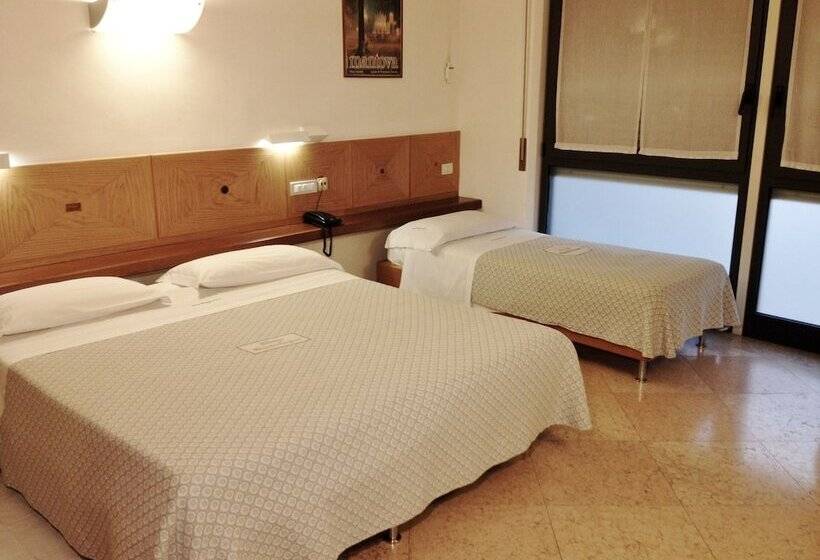 スタンダードトリプルルーム, Albergo Bianchi Stazione